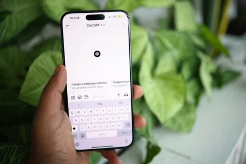 How to Use ChatGPT for SEO Content Planning | Photo by Solen Feyissa on Unsplash